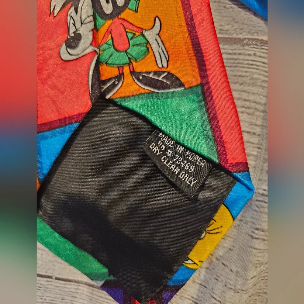 Vintage Looney Tunes Neck Tie Characters Bugs, Taz, Tweety, Road Runner, Daffy - Picture 5 of 5